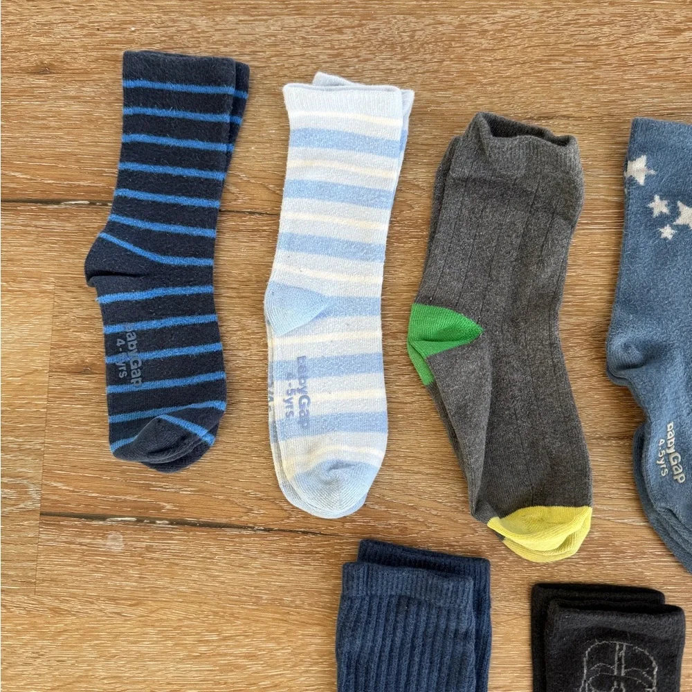 GAP Star Patterned Socks Set Size 10-13 shoe Cotton Socks best for 4-7T - Picture 3 of 4